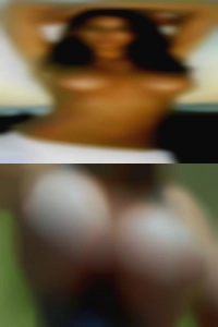 Someone wit hot ass naked no dramas.